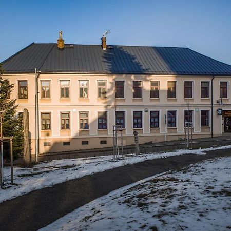Apartman Hotel Vomocil Bystre Zewnętrze zdjęcie