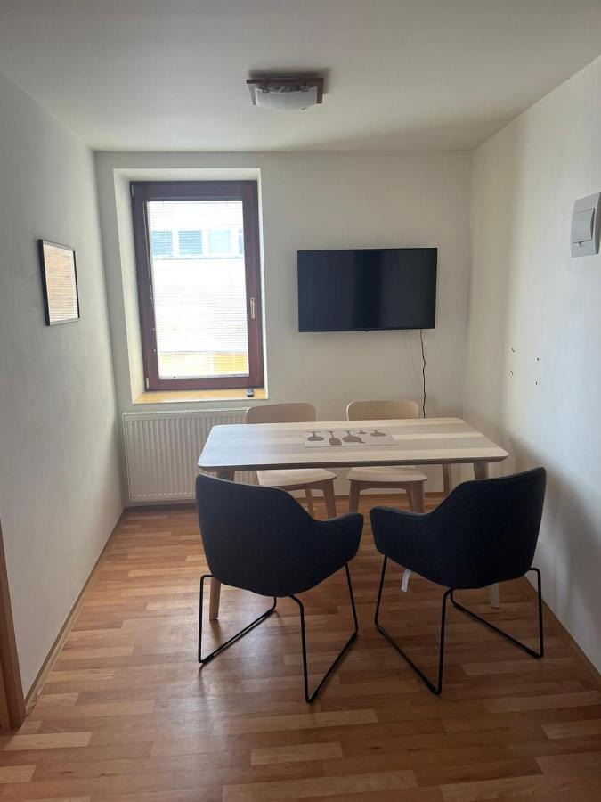 Apartman Hotel Vomocil Bystre Zewnętrze zdjęcie